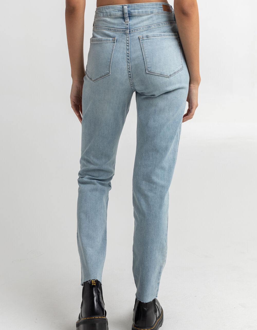 RSQ Womens Vintage Mom Jeans - LIGHT WASH | Tillys