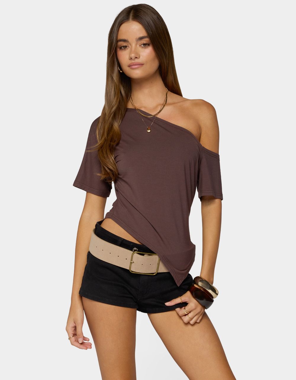 EDIKTED Elori Asymmetric Off Shoulder Top - BROWN