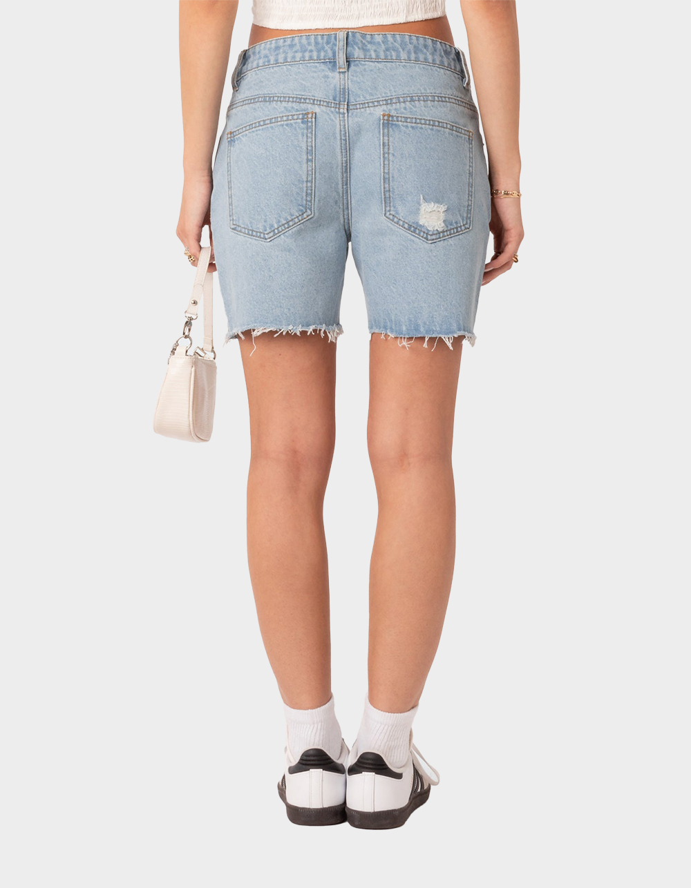 EDIKTED Tomboy Low Rise Denim Shorts - LIGHT BLUE