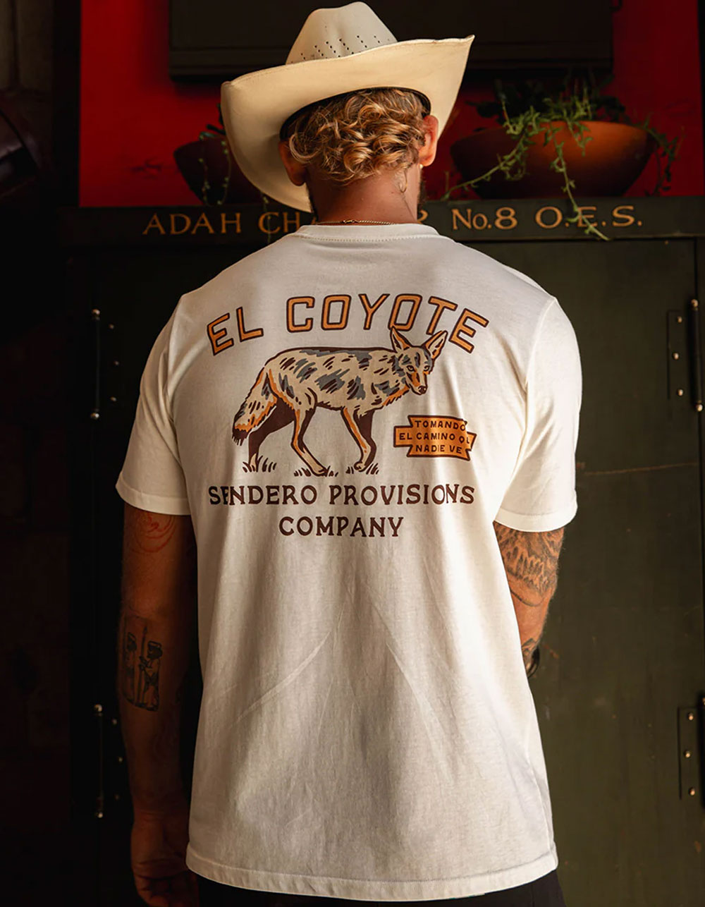 SENDERO PROVISIONS CO. Coyote Mens Tee - WHITE