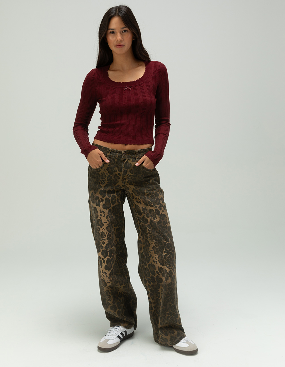 RSQ Womens Pointelle Scallop Pullover Sweater - BURGUNDY