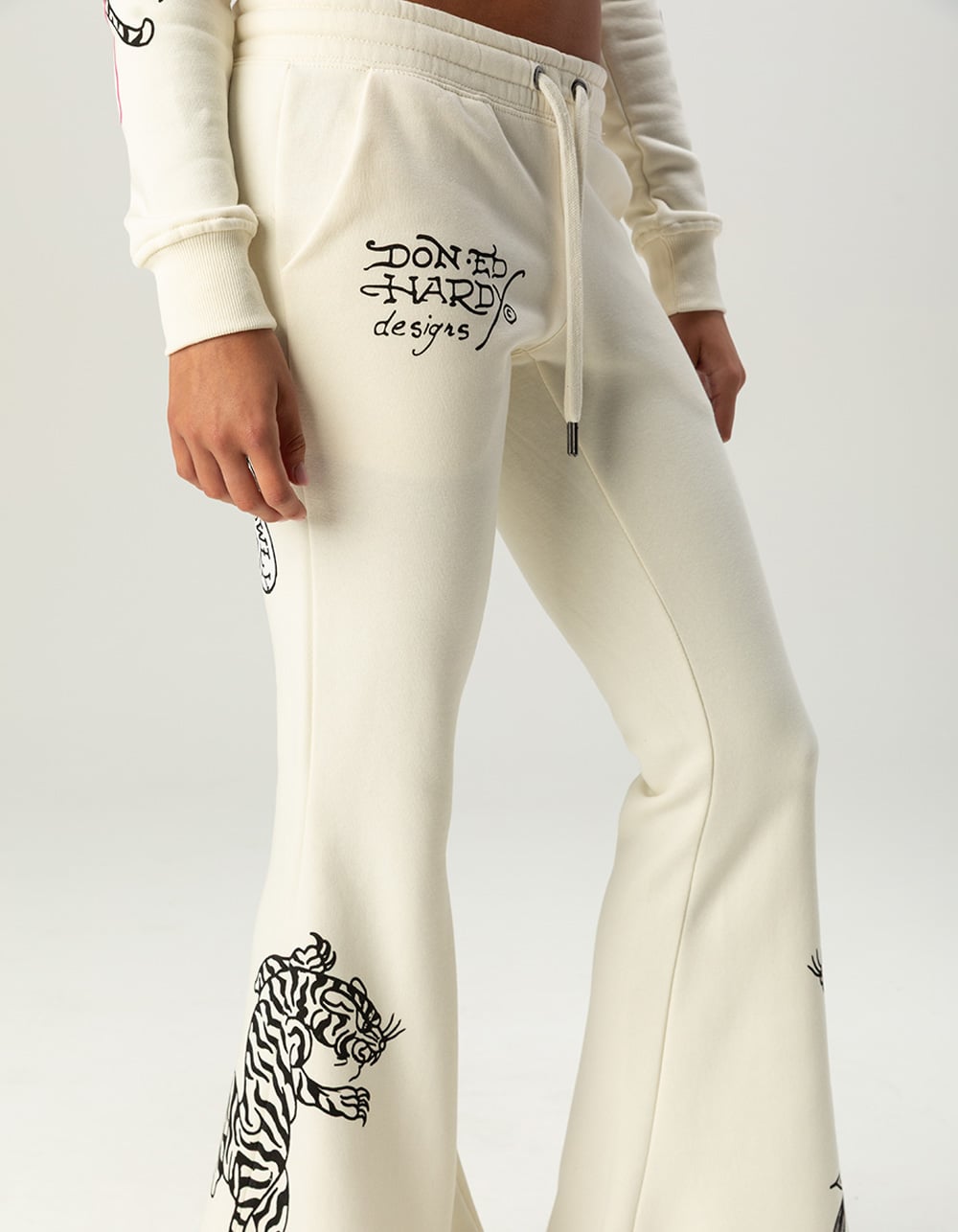 ED HARDY Love Kills Slowly Womens Bootcut Sweatpants - IVORY