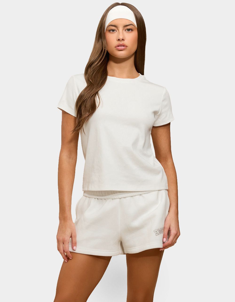 EDIKTED Perfect Basic Tee - WHITE