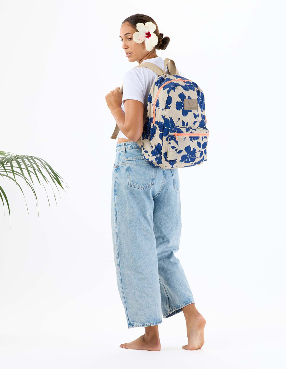 ALOHA COLLECTION Salina Tiny Stripe Keep It Light Backpack - NAVY COMBO