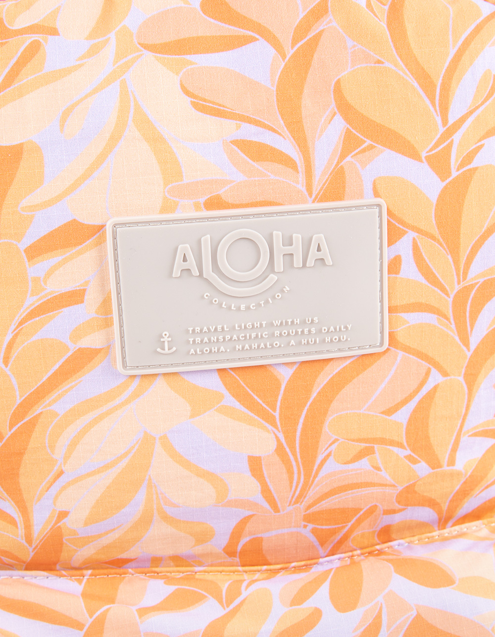 ALOHA COLLECTION Lei Stand Keep It Light Backpack - PEACH