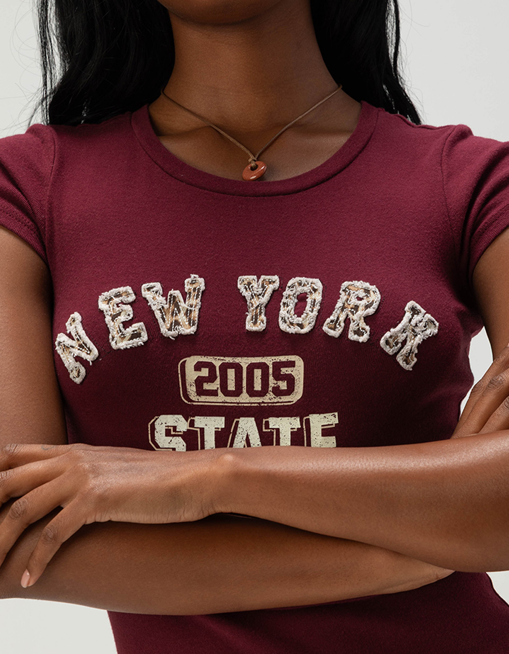 MADDEN GIRL New York Womens Fitted Tee - BURGUNDY
