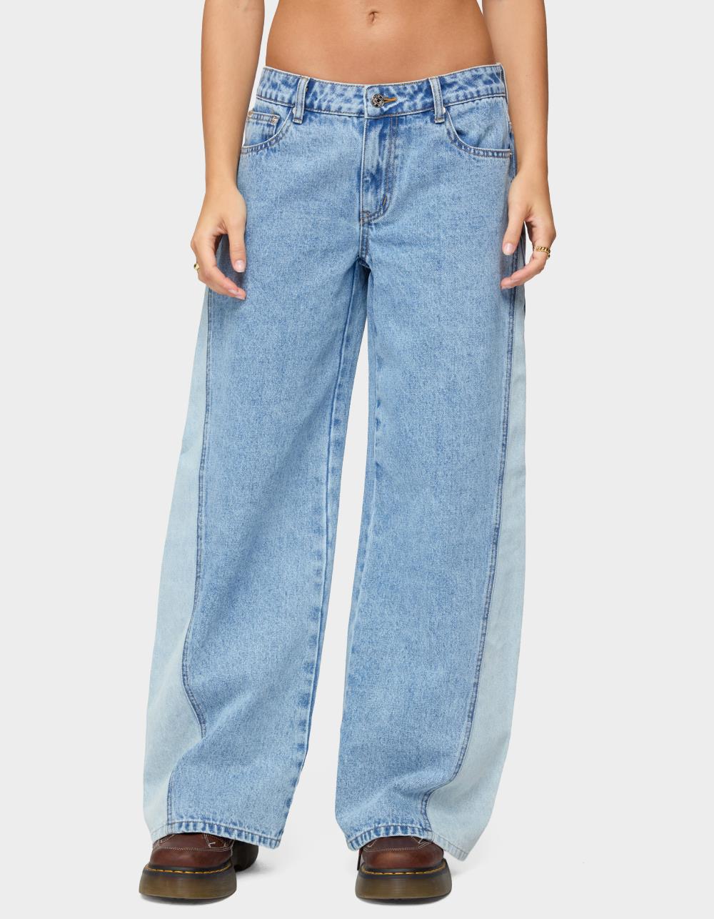 EDIKTED Genna Contrast Panel Low Rise Jeans - LIGHT BLUE