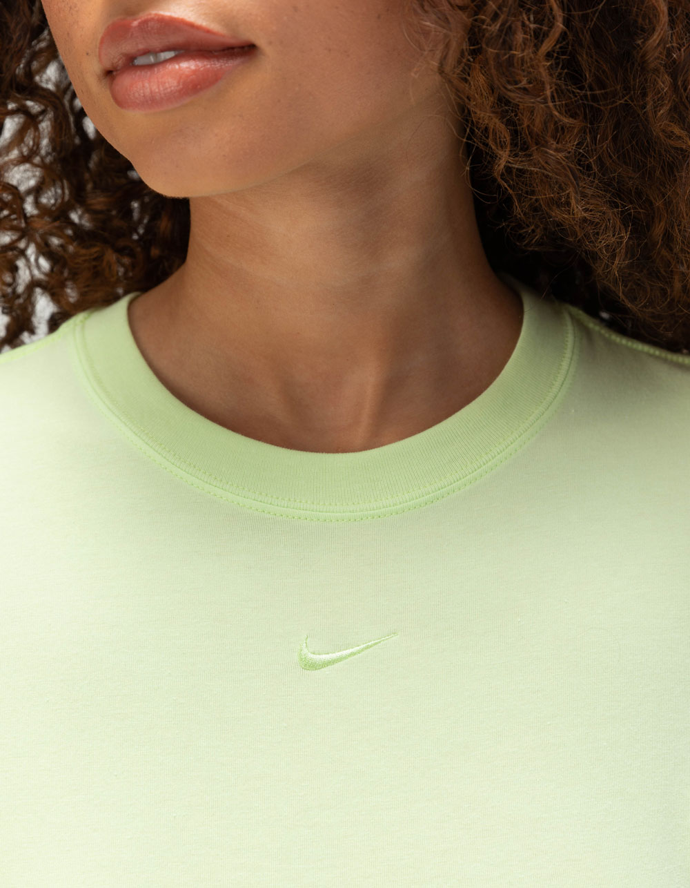 NIKE Sportswear Chill Knit Womens Crop Tee