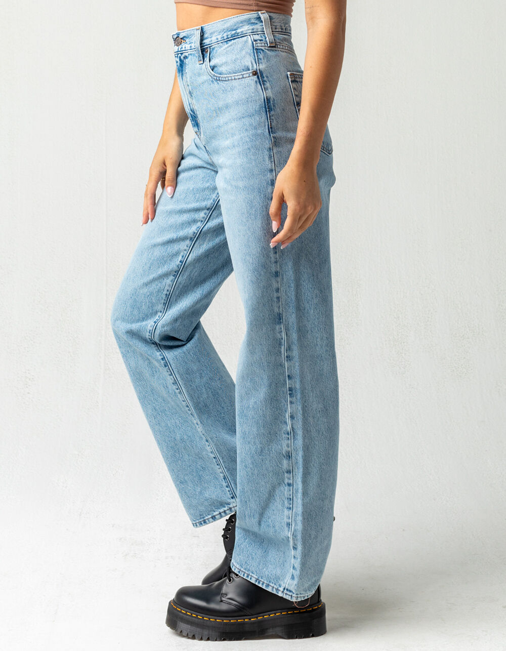 LEVI'S High Waisted Taper Womens Jeans - LIGHT INDIGO