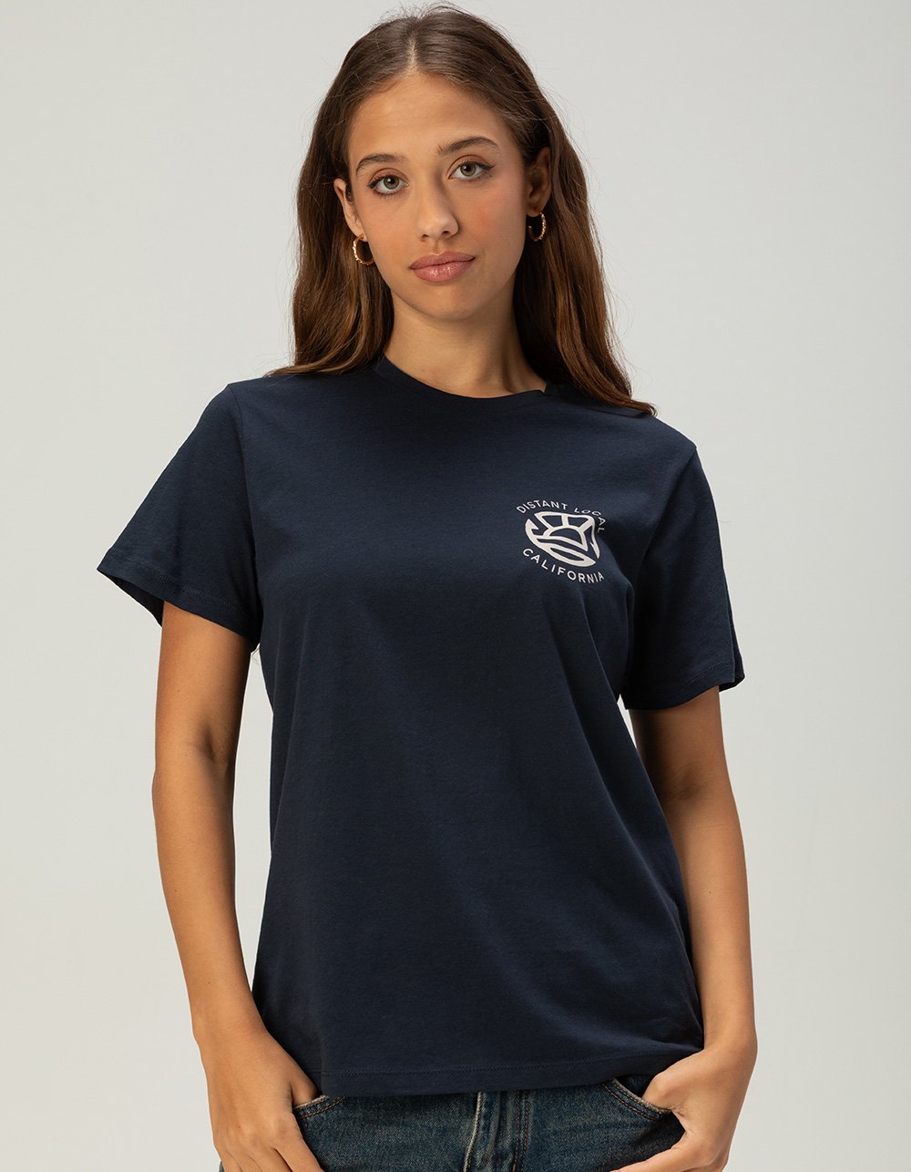 DISTANT LOCAL Southern California Womens Tee - NAVY