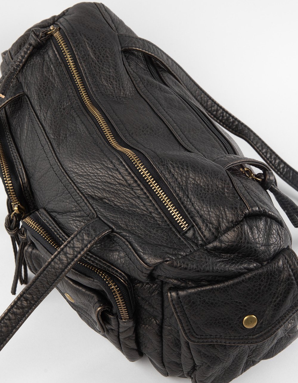 Emily Washed Shoulder Bag - WASHED BLACK