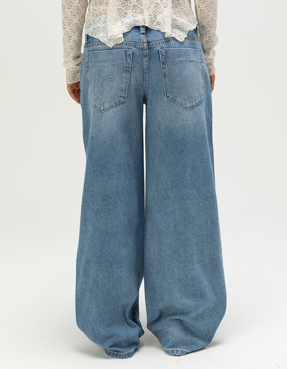 RSQ Womens Low Rise Hibiscus Baggy Jeans - MEDIUM WASH