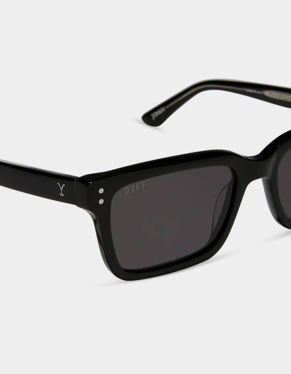 DIFF EYEWEAR x Yellowstone John Dutton Polarized Sunglasses - BLACK