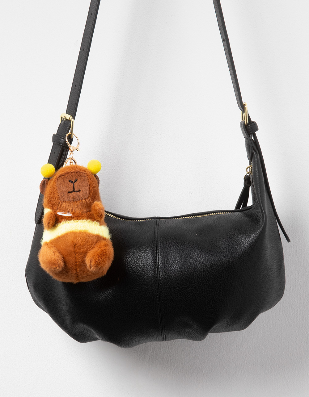 FULL TILT Capybara Bee Plush Bag Charm - BROWN