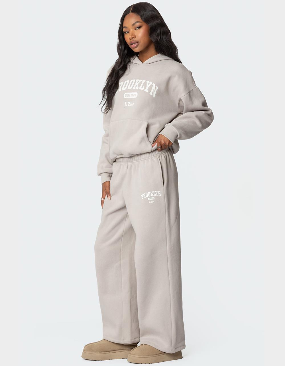 EDIKTED Brooklyn NY Sweatpants - BEIGE