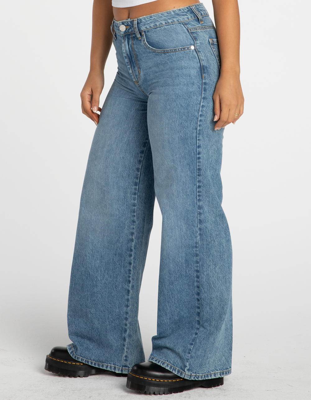 RSQ womens 28 in waist wide leg jeans - clothing & accessories - by owner -  apparel sale - craigslist