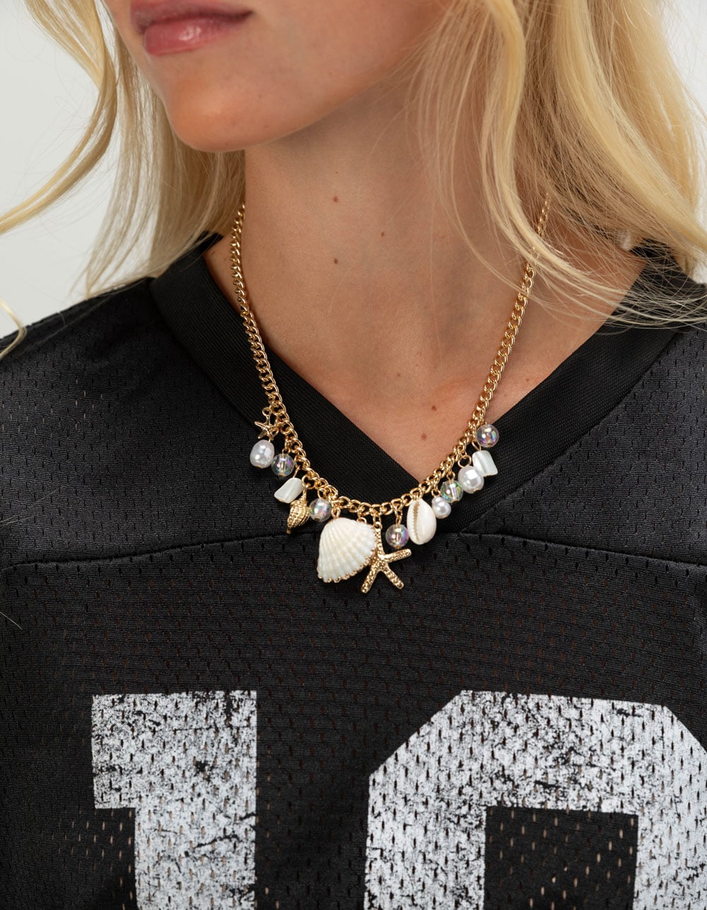 FULL TILT Sea Shell/Starfish Charm Necklace - GOLD