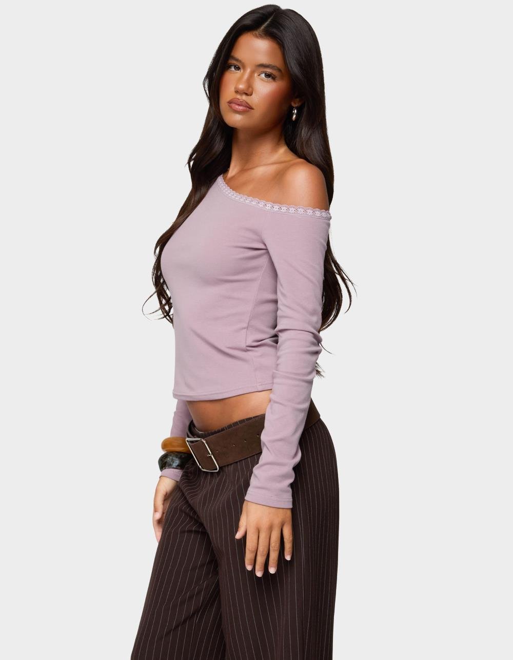 EDIKTED Emmiline Lacey Off Shoulder Top - PURPLE