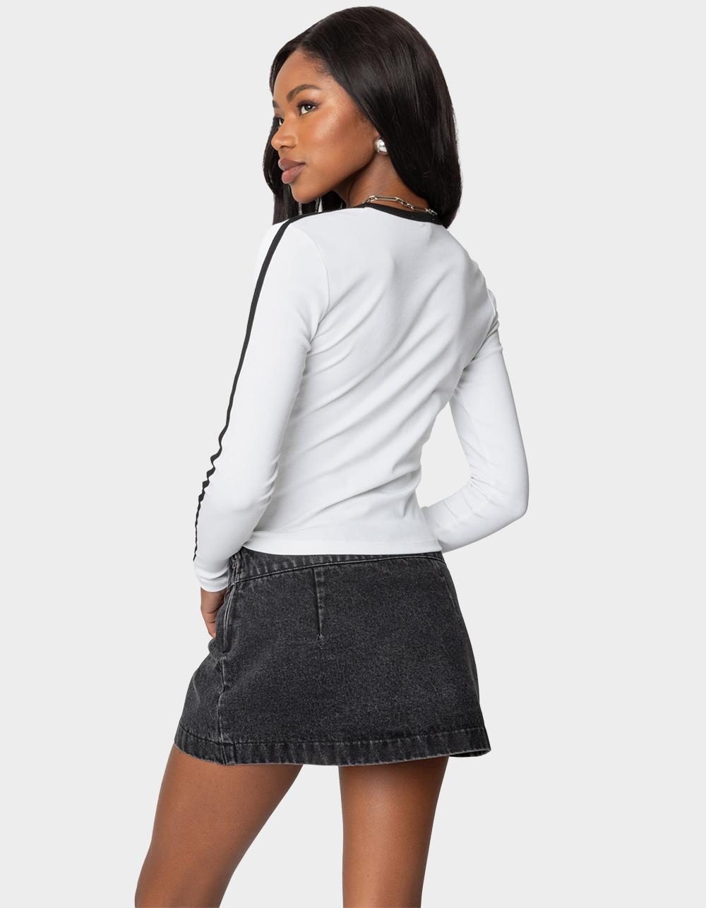 EDIKTED Contrast V-Neck Long Sleeve Tee - WHITE