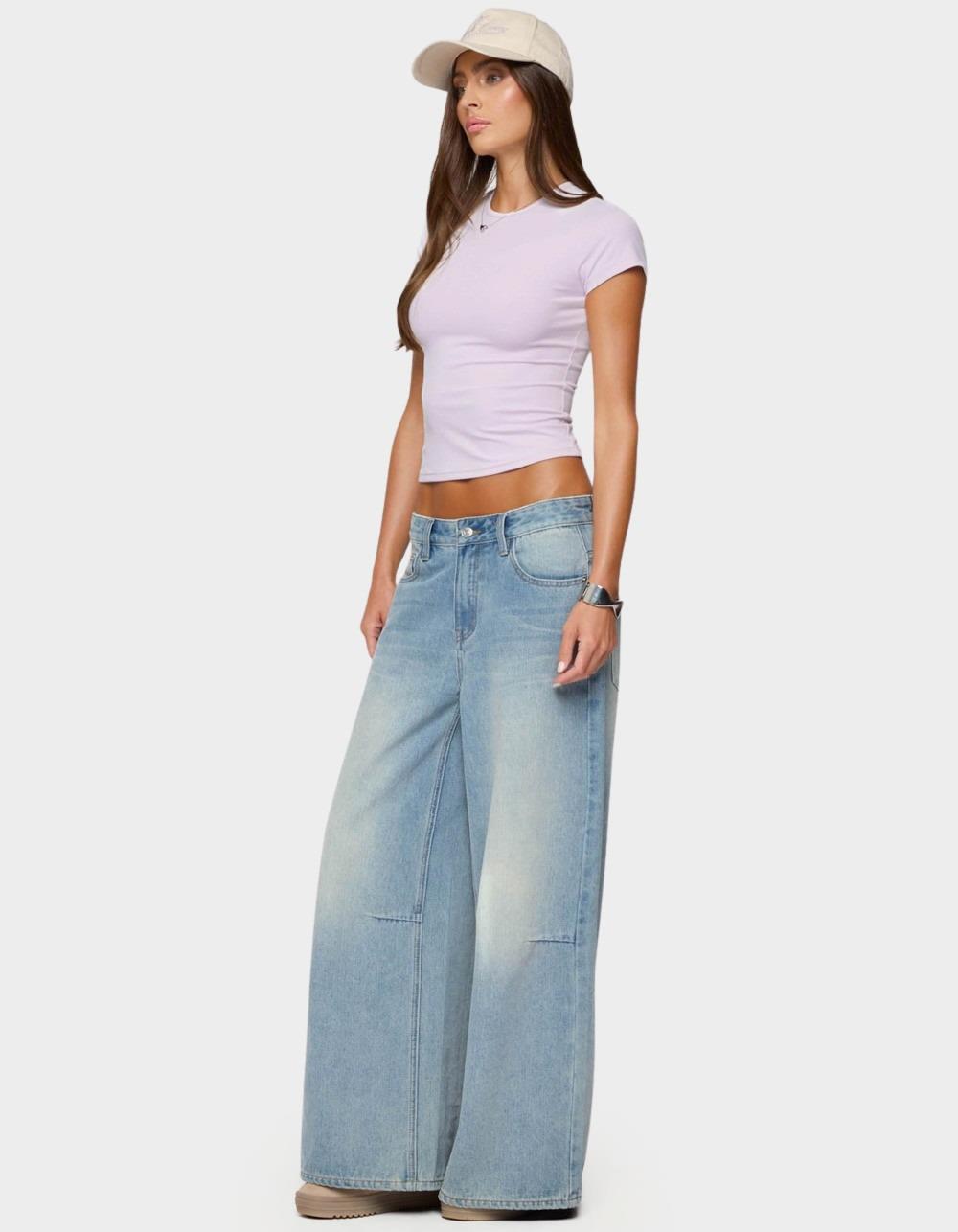 EDIKTED Tay Short Sleeve Top