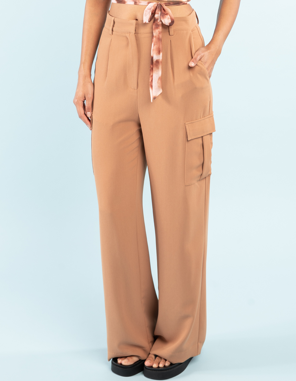 WEST OF MELROSE Womens Cargo Wide Leg Pants - TOBACCO | Tillys