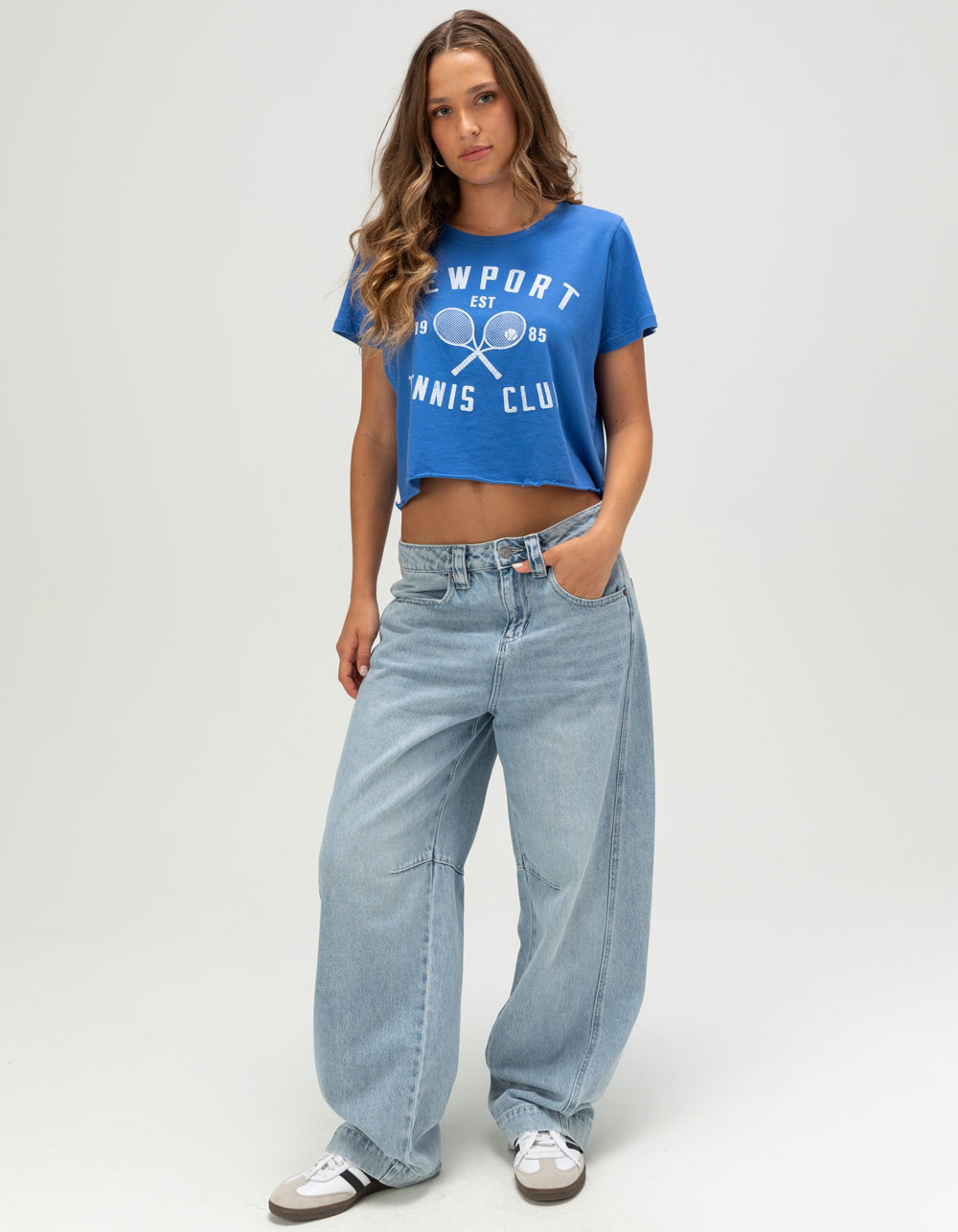 PRINCE PETER Newport Tennis Club Womens Crop Tee - BLUE
