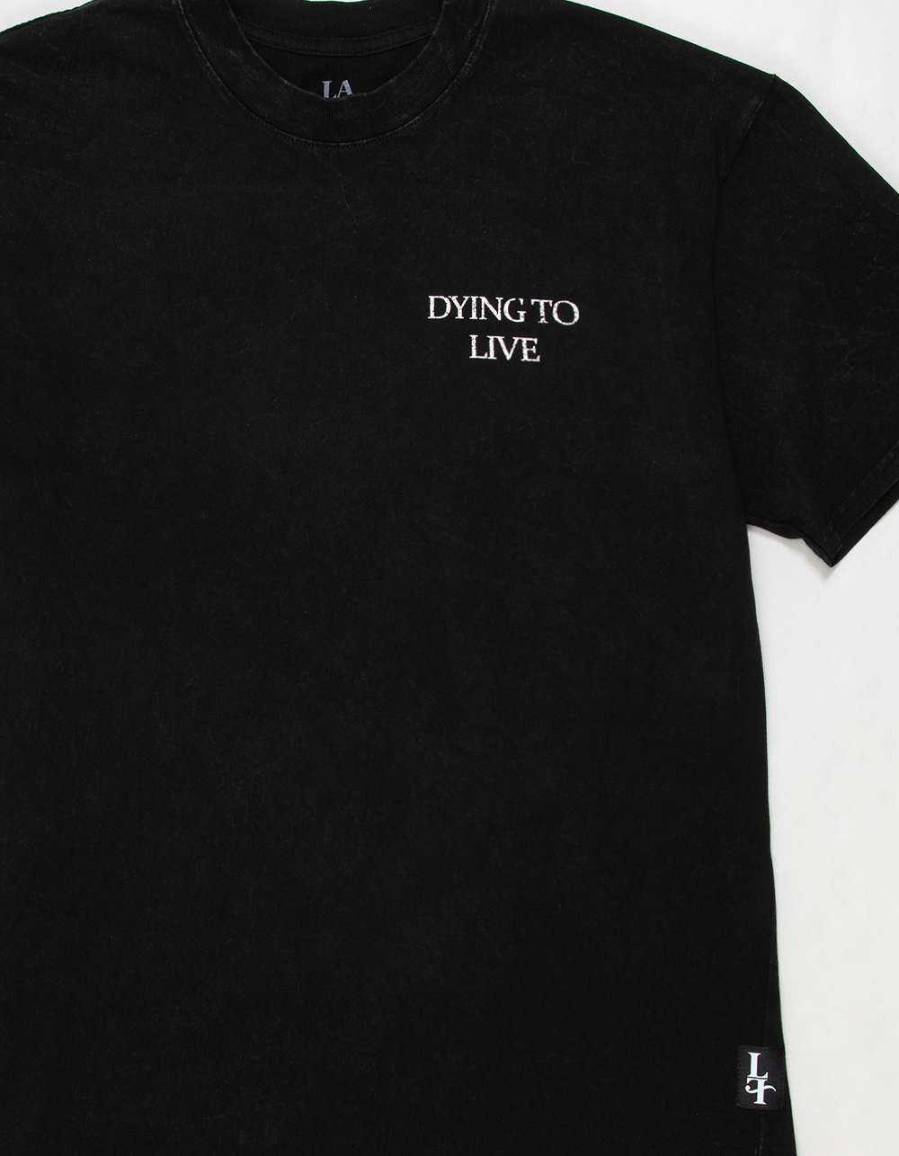 LA FAMILIA Dying To Live Mens Tee - WASHED BLACK