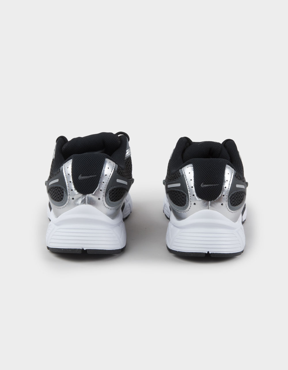 NIKE V5 RNR Mens Shoes - BLK/SMOKE