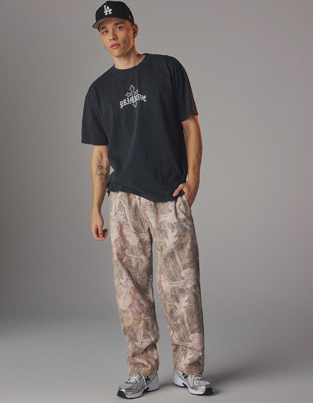 PRIMITIVE Dirty P Mens CAMO Sweatpants