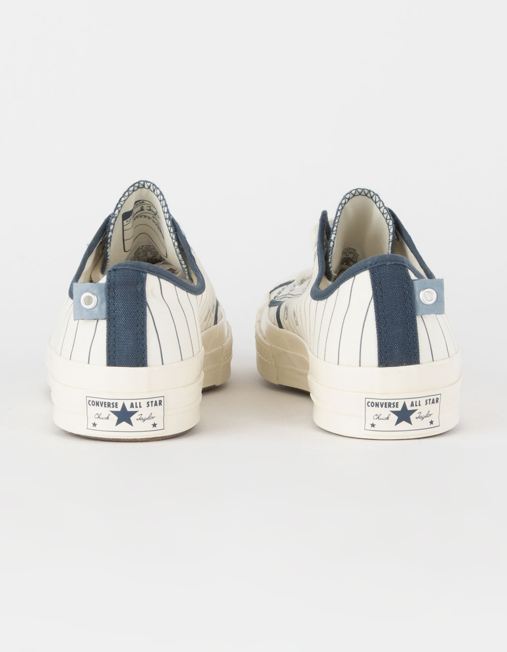 tøjlerne At blokere Problemer CONVERSE Chuck Taylor All Star 70 OX Clubhouse Low Top Shoes - WHT/BLUE |  Tillys
