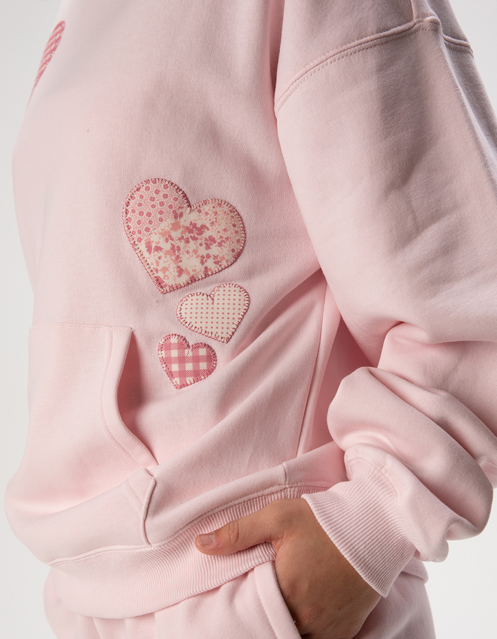 FULL TILT Heart Applique Womens Hoodie - PINK COMBO