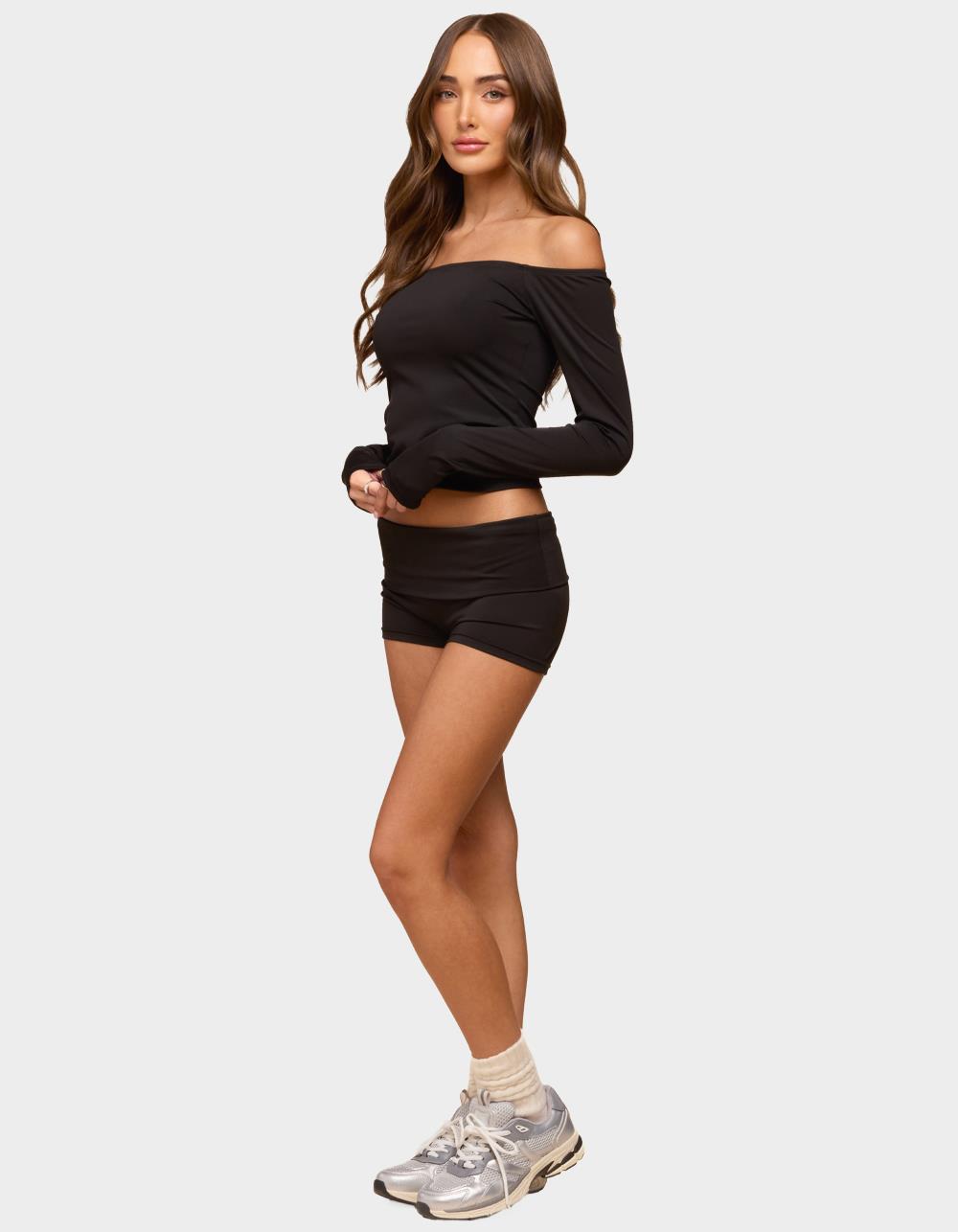 EDIKTED Tezia Off Shoulder Long Sleeve Top