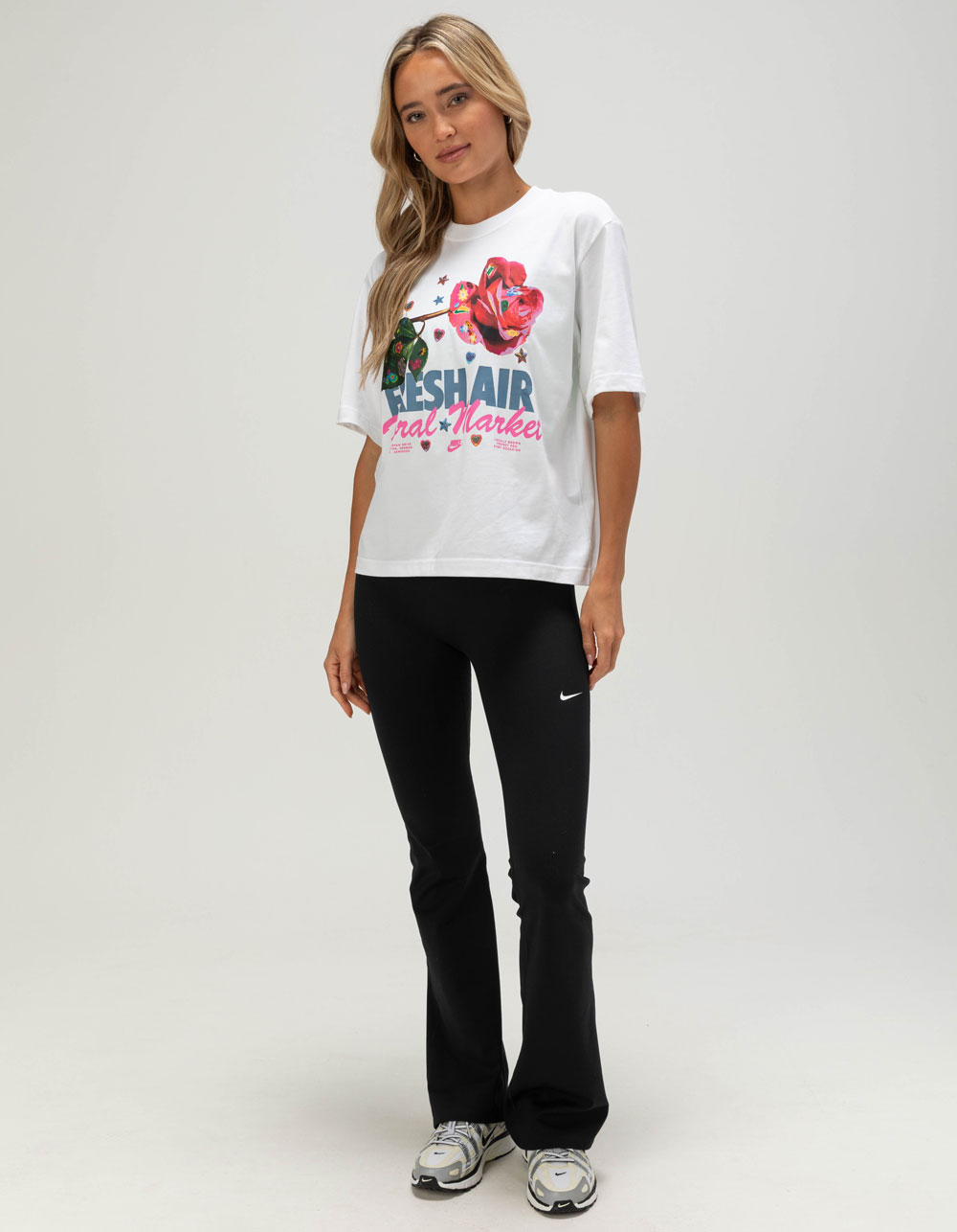 NIKE Sportswear Classic Womens Boxy Tee - WHITE
