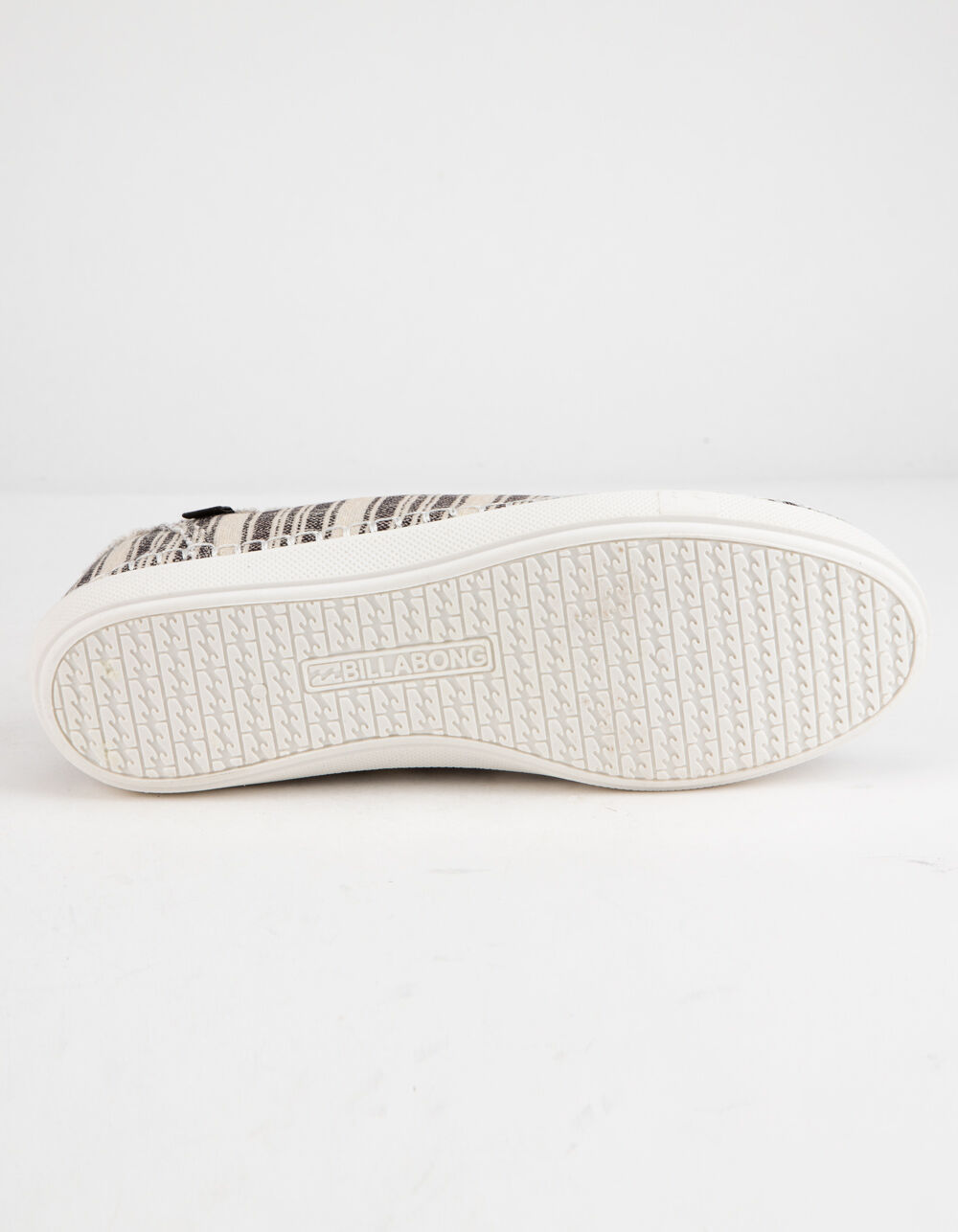 billabong cruiser slip on