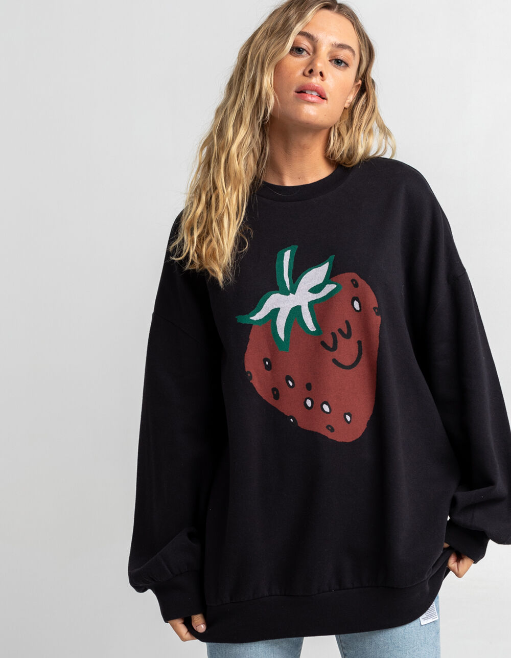 Introducir 83+ imagen levi’s strawberry sweatshirt