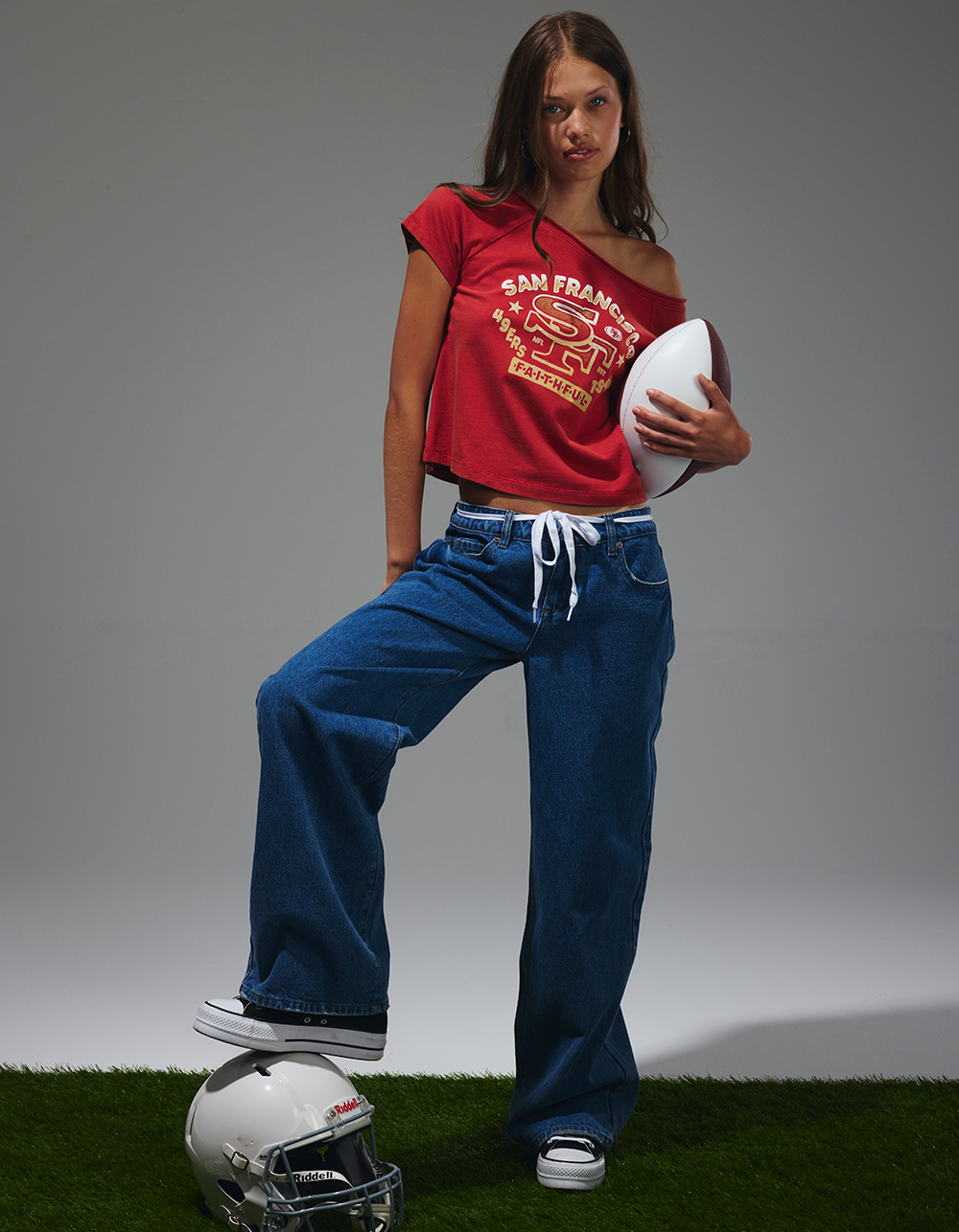 The WILD COLLECTIVE San Francisco 49ers Womens Off Shoulder Tee - RED
