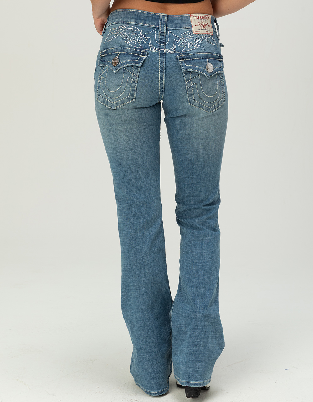 TRUE RELIGION Becca Womens Mid Rise Big T Tattoo Flap Bootcut Jeans - MEDIUM WASH