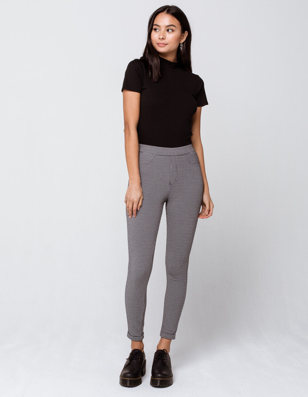 IVY & MAIN Houndstooth Womens Skinny Pants image number 0