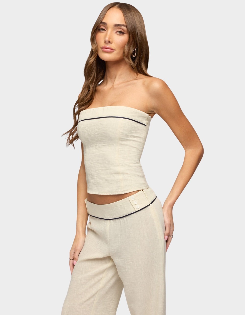 EDIKTED Dorine Contrast Woven Strapless Top - BEIGE