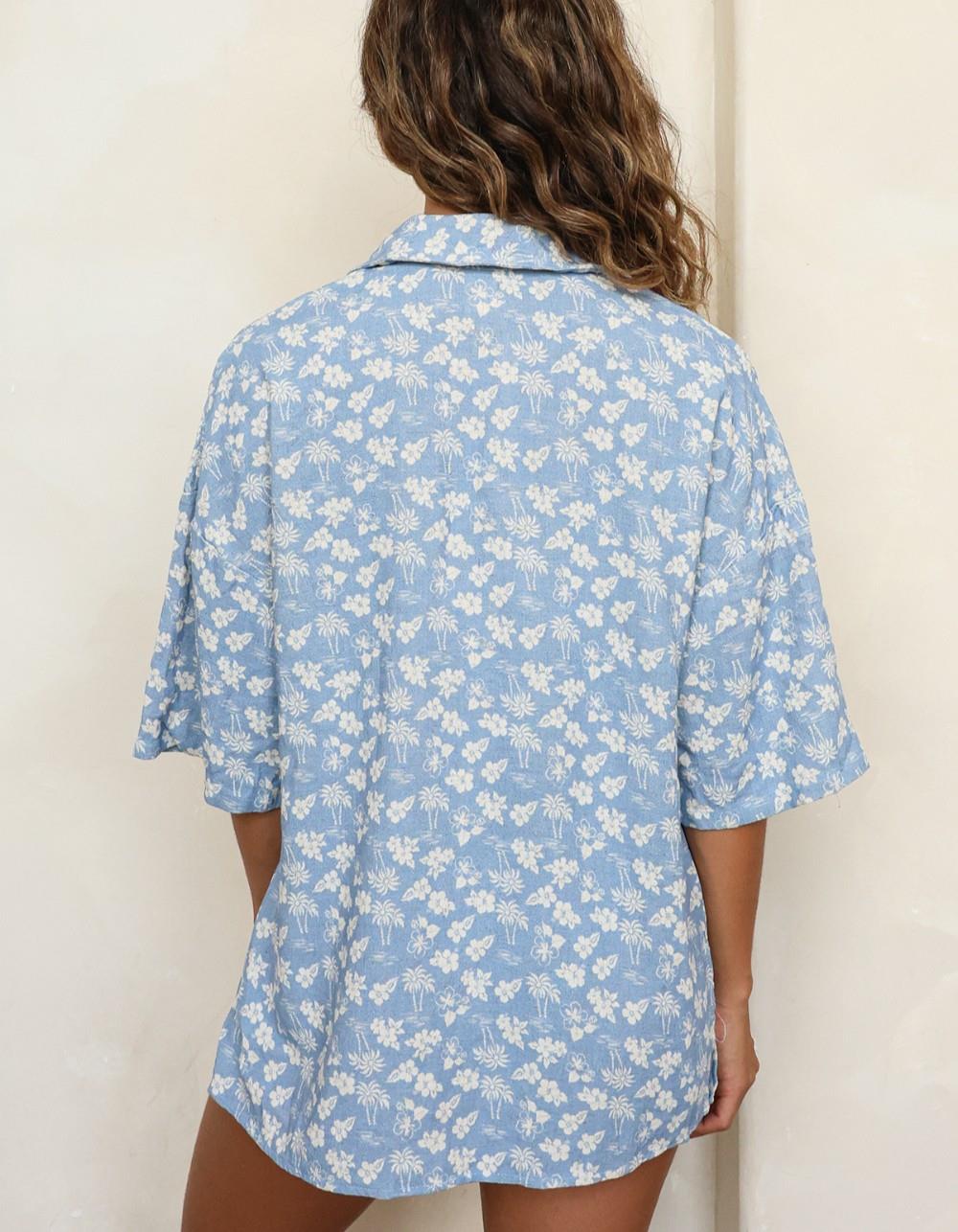 DIPPIN' DAISY'S Hawaii Button-Up Top - LT PURPLE