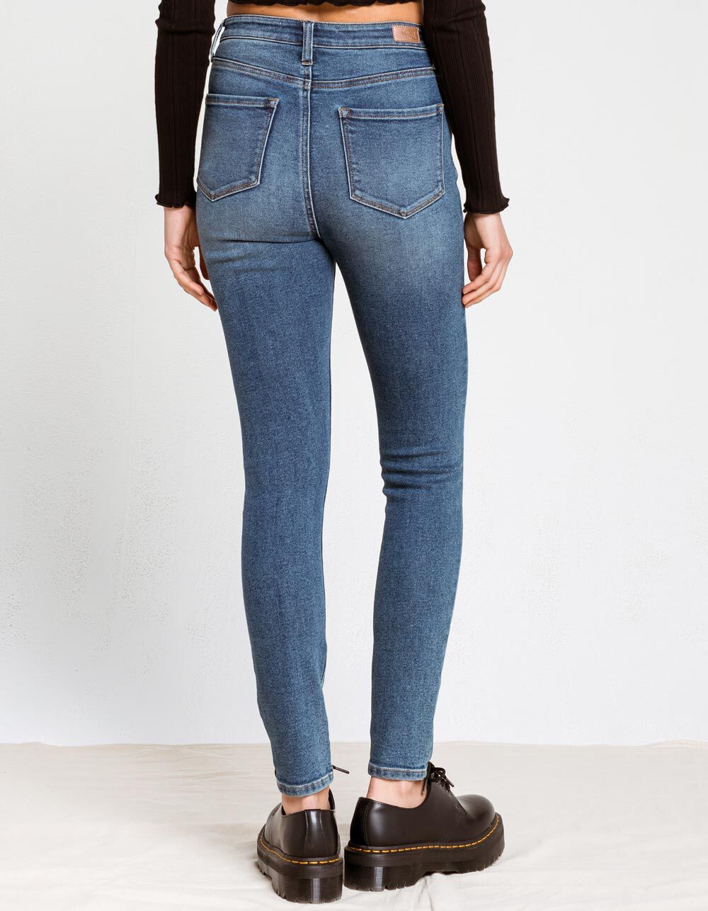RSQ Curvy Womens High Rise Skinny Jeans - MEDIUM WASH