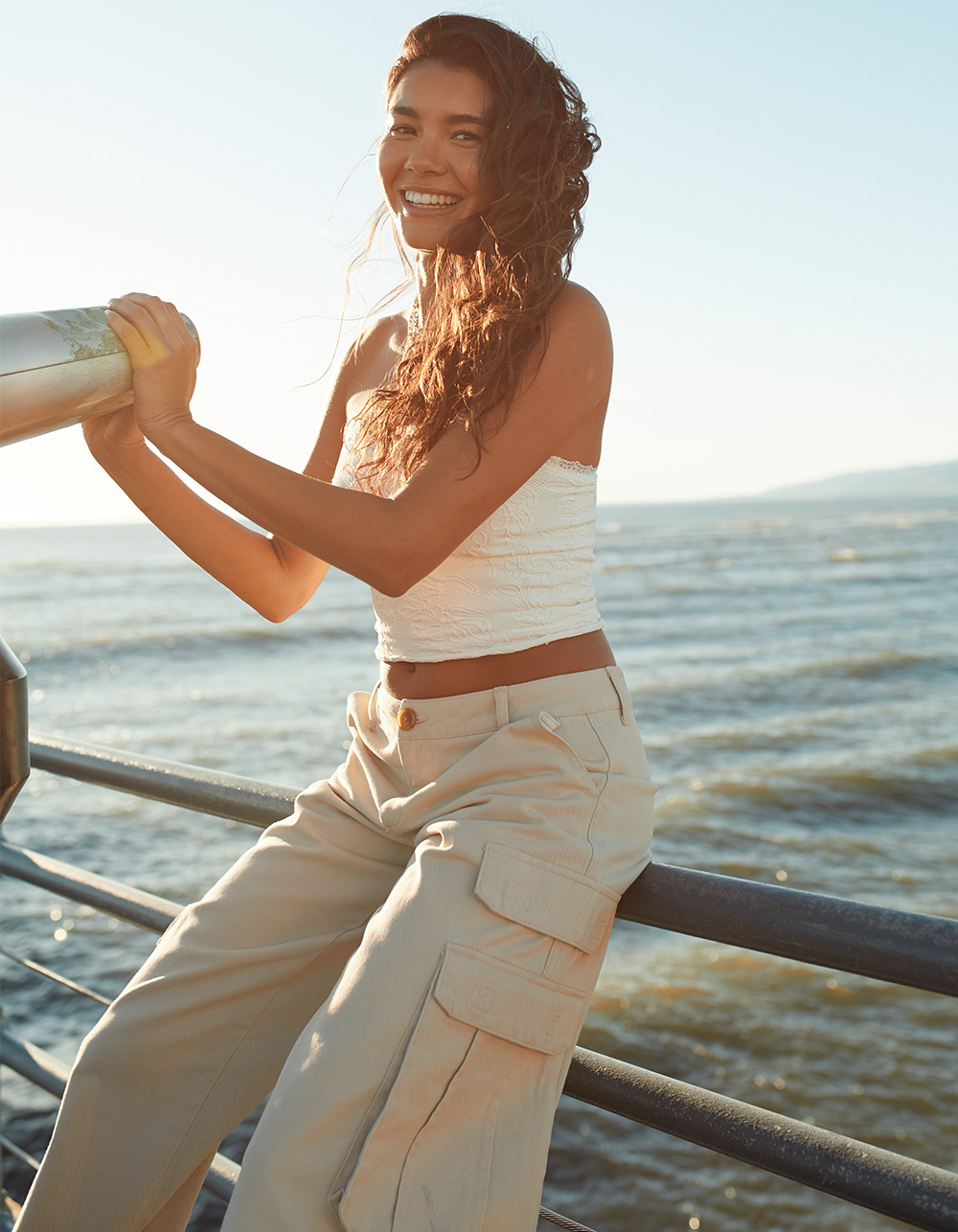 RSQ Womens Mid Rise Wide Leg Twill Cargo Pants - LIGHT TAN