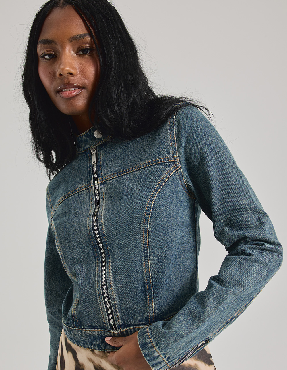 WEST OF MELROSE Womens Denim Jacket - MEDIUM WASH