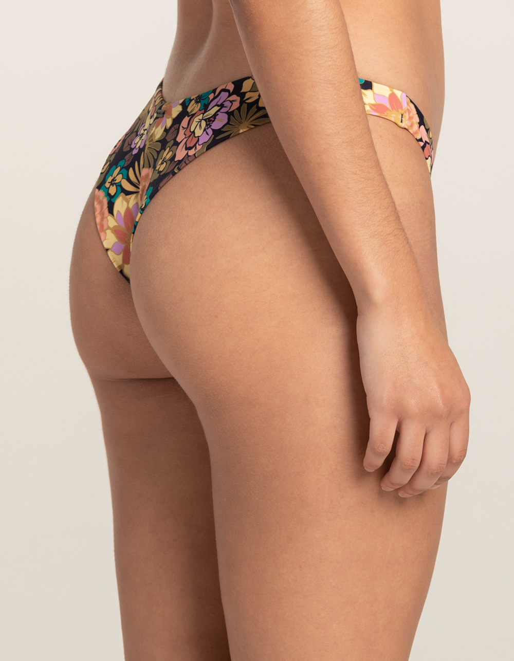O'NEILL Meadow Floral Skimpy Bikini Bottoms - MULTI | Tillys