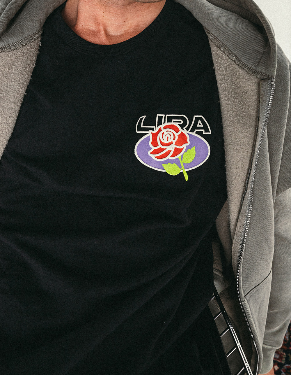 LIRA Rose Oval Mens Tee - BLACK