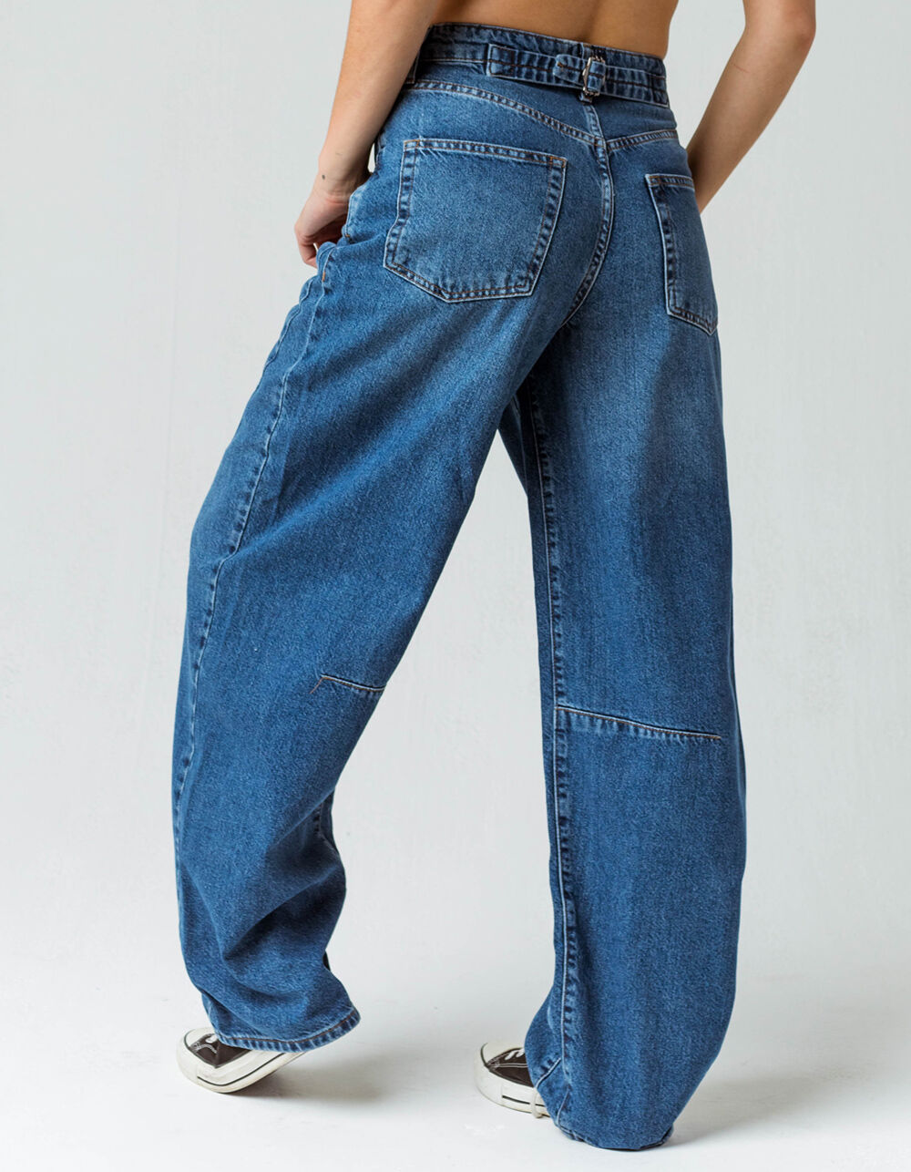 VINTAGE Tillys Jeans Outfitters Barell Urban Womens DARK - Logan | Leg BDG