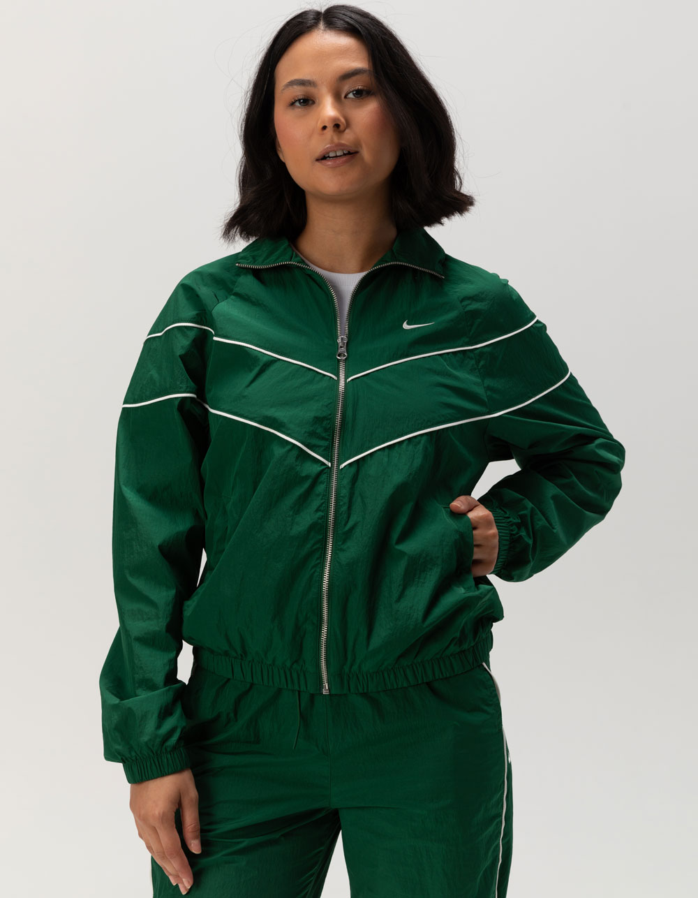 olive green nike jacket women