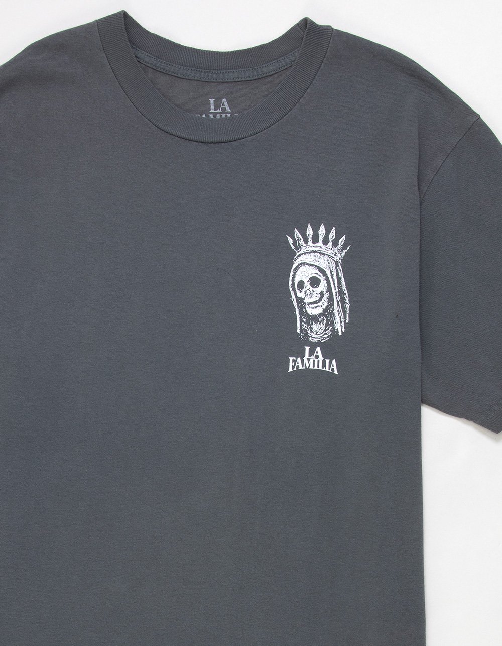LA FAMILIA Holy Soul Mens Tee - CHARCOAL