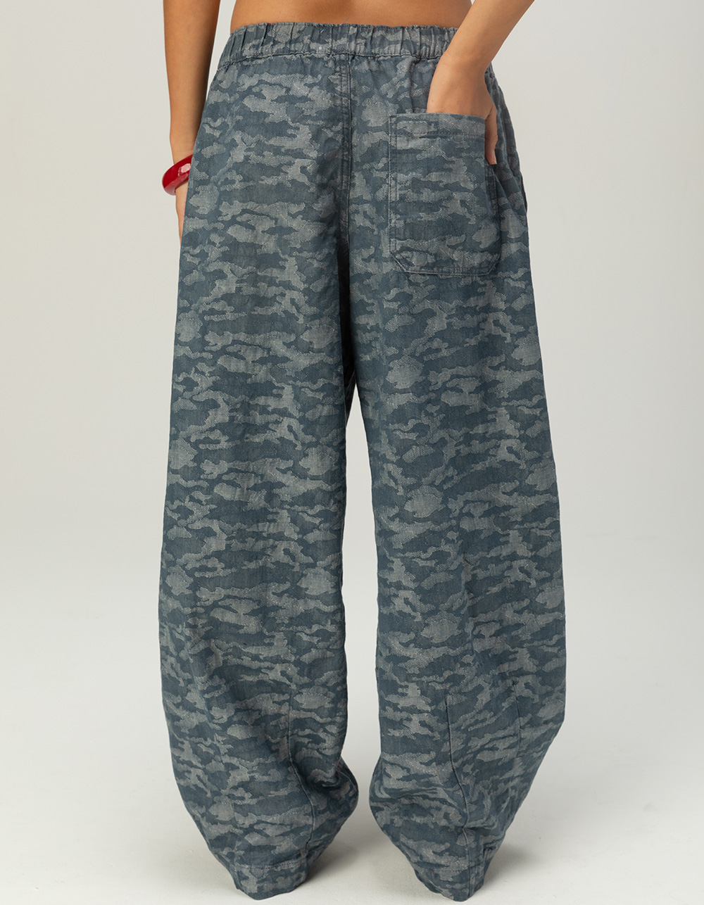 BDG Urban Outfitters Bobbi Womens Baggy Camo Pull On Pants - DENIM