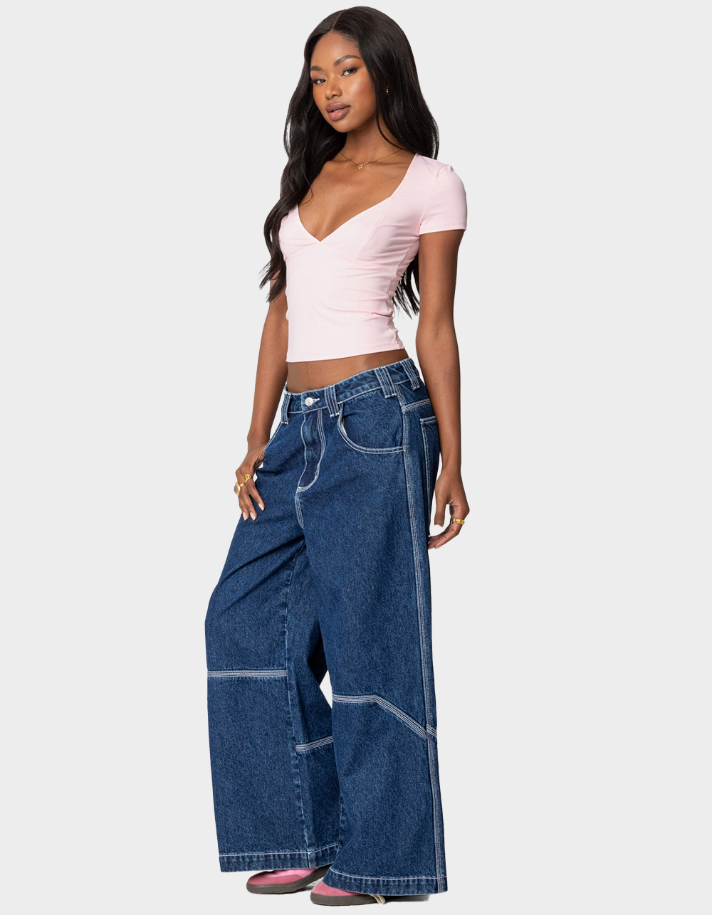 EDIKTED Katia V-Neck Top - PINK